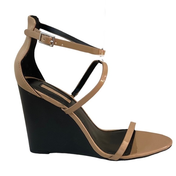 NEW Forever 21 Ankle Strap Wedge Heels in Blush Tan - Picture 1 of 7